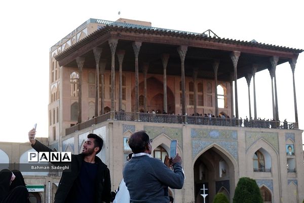 مسافران نوروزی - میدان نقش جهان اصفهان