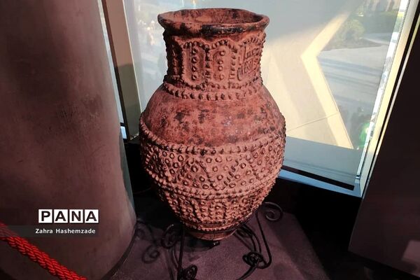 نمایشگاه صنایع‌دستی در برج میلاد تهران
