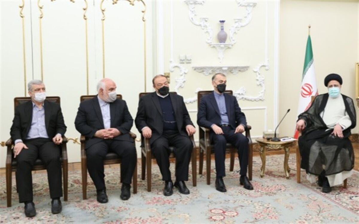دیدار نوروزی مقامات کشوری و لشکری با رئیس‌جمهور
