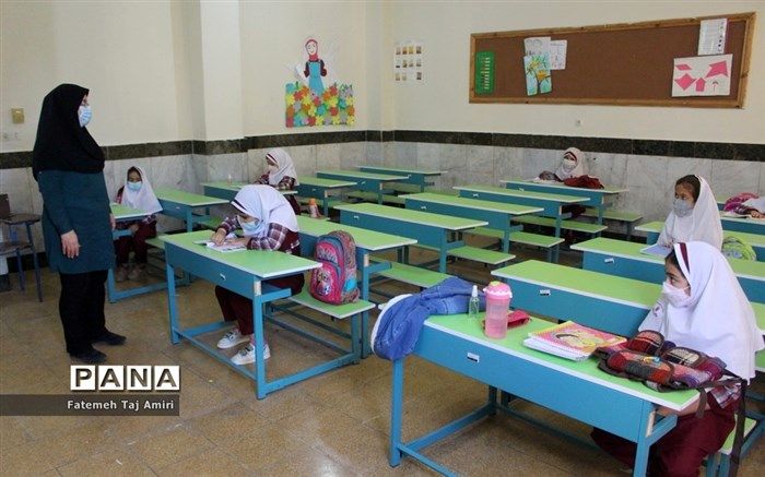 توصیه‌هایی برای حفظ سلامت جسمانی معلمان در سر کلاس درس