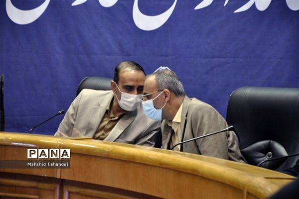 نشست خبری مدیرکل آموزش و پرورش استان فارس و معاون سیاسی، امنیتی و اجتماعی استانداری فارس