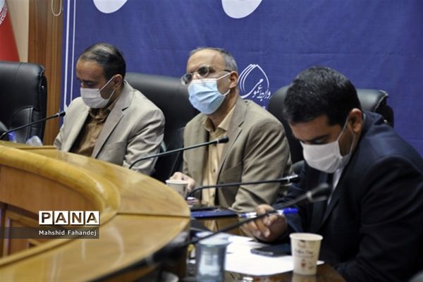 نشست خبری مدیرکل آموزش و پرورش استان فارس و معاون سیاسی، امنیتی و اجتماعی استانداری فارس