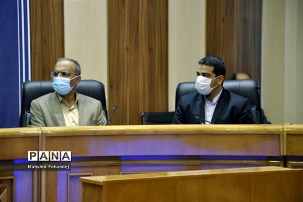 نشست خبری مدیرکل آموزش و پرورش استان فارس و معاون سیاسی، امنیتی و اجتماعی استانداری فارس