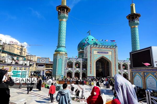 حرم امام‌زاده صالح(ع) در ایام عید نوروز