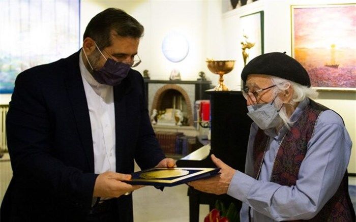 دیدار وزیر فرهنگ با نقاش بهشت