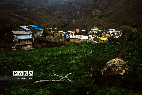 طبیعت زیبای منطقه کوهستانی البرز مرکزی