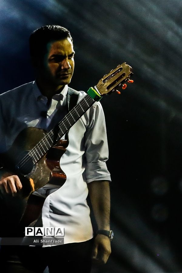 کنسرت محسن یگانه