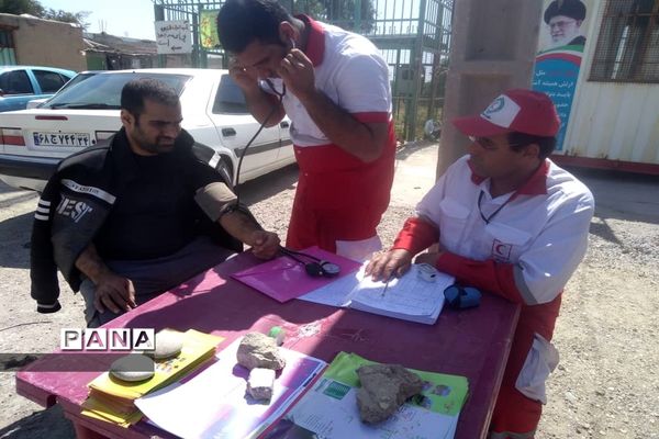 خدمت‌رسانی نیروهای امداد‌رسان جمعیت هلال‌احمر شهرستان امیدیه در ایام نوروز