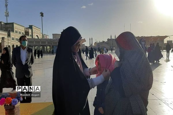 کافه گفتگوی «دختران آفتاب» در قم