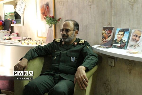 کافه گفتگوی «دختران آفتاب» در قم