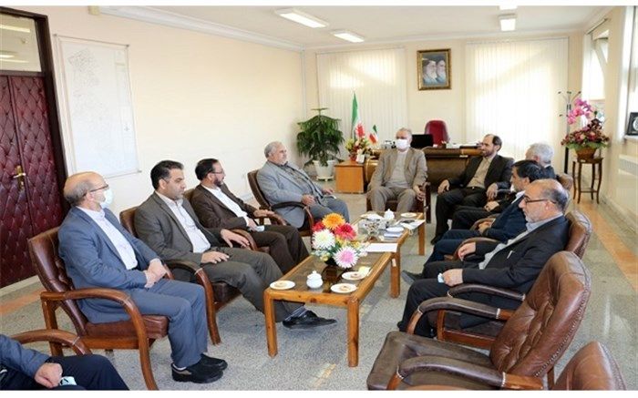 شهدا نقشه راه آیندگان برای رسیدن به سرمنزل مقصود هستند