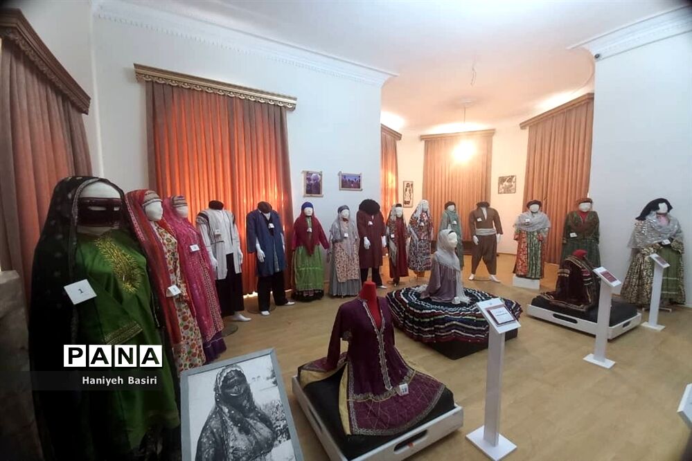 موزه پوشاک سلطنتی کاخ سعدآباد تهران