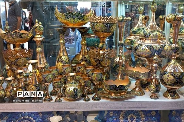 بازار صنایع‌دستی اصفهان