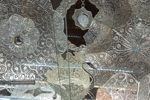 بازار صنایع‌دستی اصفهان