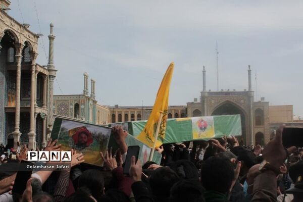 تشییع دو شهید مدافع حرم «زینبیون» در قم