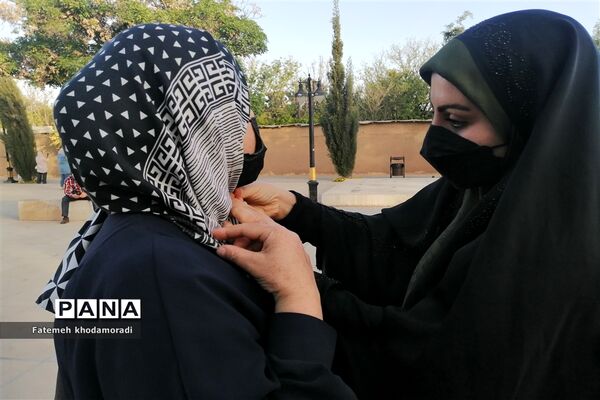 ایجاد ایستگاه‌های تذکر لسانی در اماکن توریستی شیراز