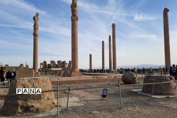 گردشگری در تخت جمشید