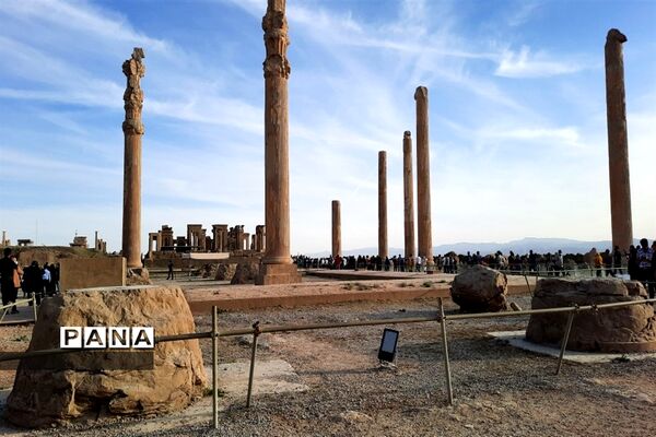 گردشگری در تخت جمشید