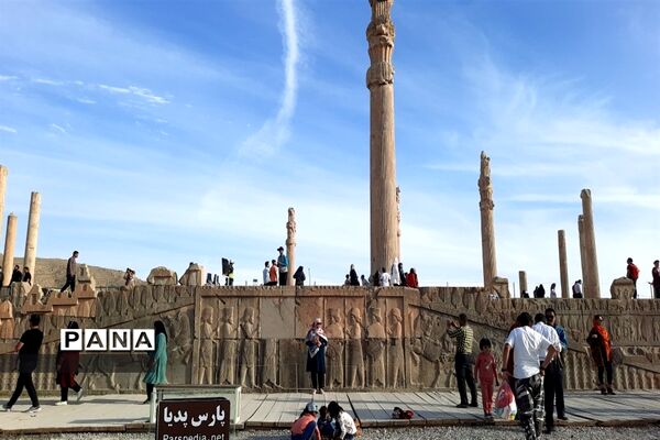 گردشگری در تخت جمشید
