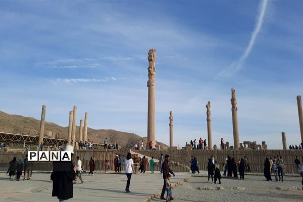 گردشگری در تخت جمشید