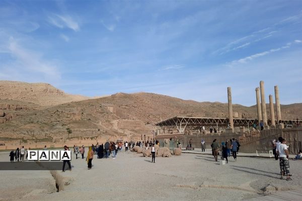 گردشگری در تخت جمشید
