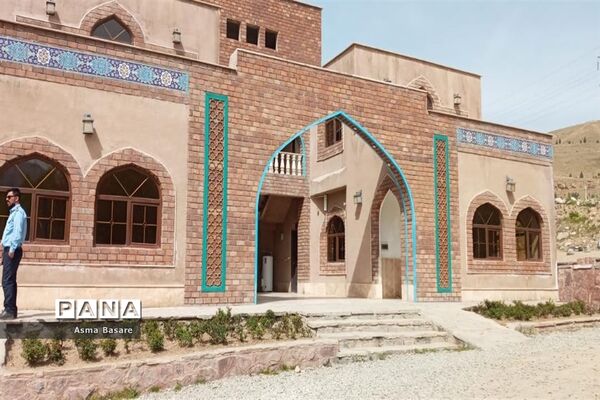 دهکده تفریحی و گردشگری باغستان کرج در روز سیزده فروردین