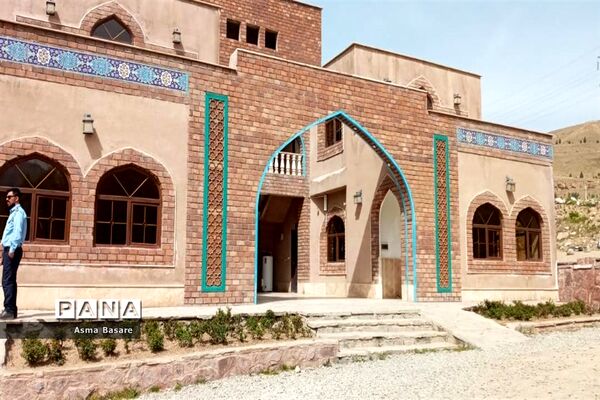 دهکده تفریحی و گردشگری باغستان کرج در روز سیزده فروردین