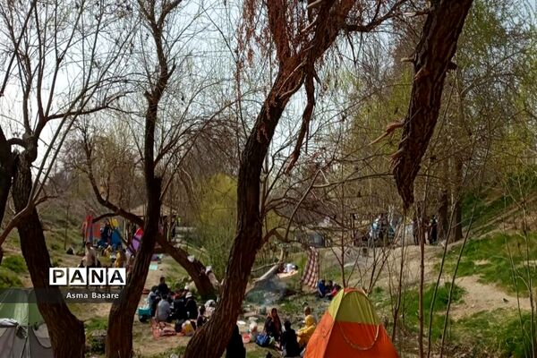 دهکده تفریحی و گردشگری باغستان کرج در روز سیزده فروردین