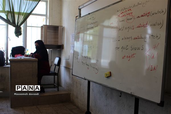 بازدید مدیر کل آموزش پرورش استان فارس از بازگشایی حضوری مدارس