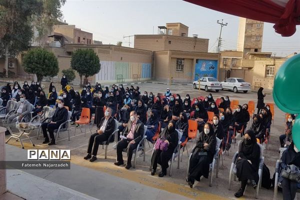 نواختن زنگ بازگشایی حضوری  مدارس در شوشتر