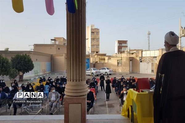 نواختن زنگ بازگشایی حضوری  مدارس در شوشتر