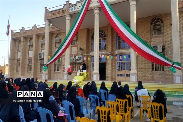 نواختن زنگ بازگشایی حضوری  مدارس در شوشتر