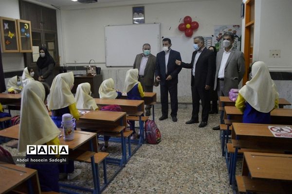 بازگشت به آموزش حضوری در دبستان شهید باهنر دوره اول و دوم شهرستان بوشهر