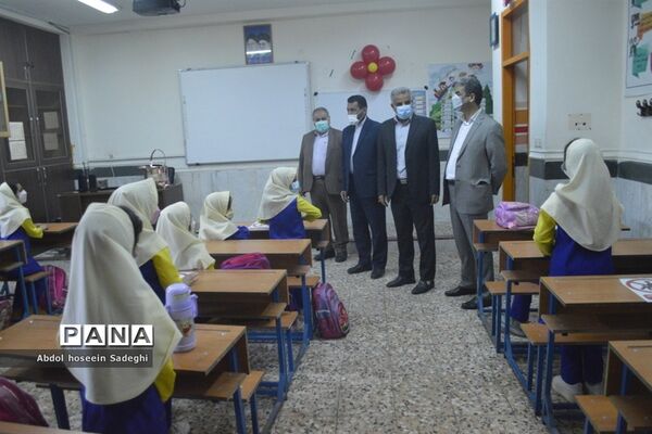 بازگشت به آموزش حضوری در دبستان شهید باهنر دوره اول و دوم شهرستان بوشهر
