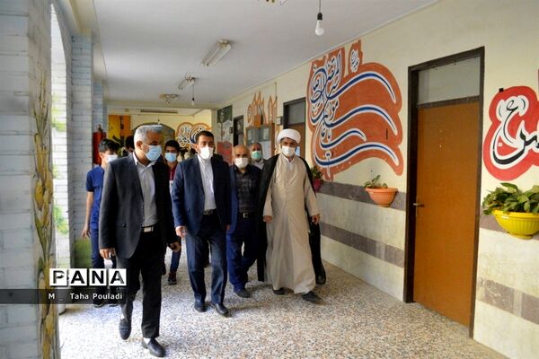 بازگشت به آموزش حضوری در دبیرستان شهید مصطفی خمینی بوشهر