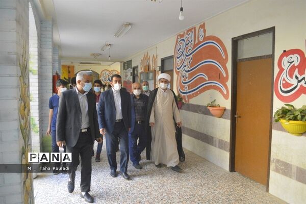 بازگشت به آموزش حضوری در دبیرستان شهید مصطفی خمینی بوشهر