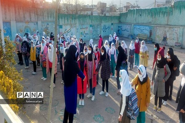 حضور حداکثری دانش‌آموزان در اولین روز آموزش حضوری در فیروزکوه