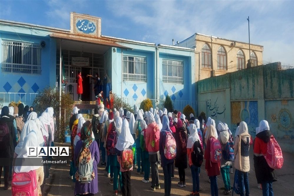 حضور حداکثری دانش‌آموزان در اولین روز آموزش حضوری در فیروزکوه