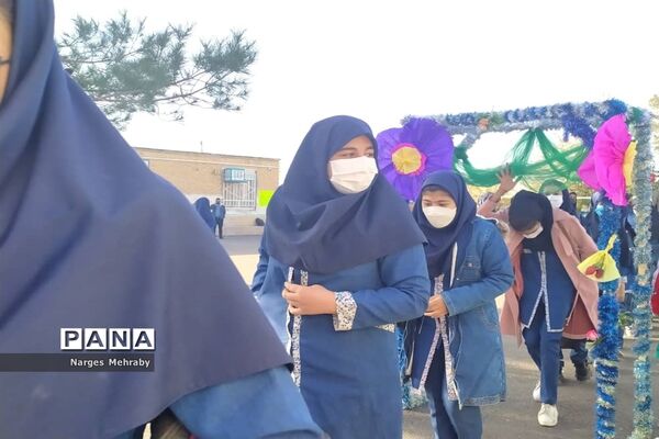 بازگشت دوباره طنین کودکانه دانش‌آموزان در حیاط‌ مدارس