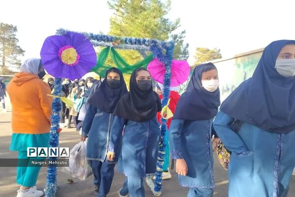 بازگشت دوباره طنین کودکانه دانش‌آموزان در حیاط‌ مدارس
