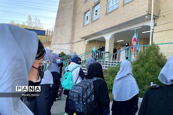 آموزش حضوری با حضور شاد دانش‌آموزان
