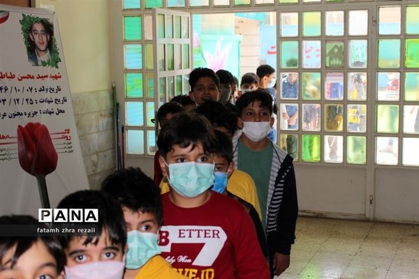 شور و شوق دانش آموزان دراولین روز حضوری شدن مدارس