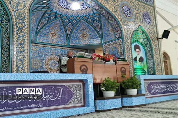 تلاوت ترتیل قرآن کریم در زیارتگاه شهیدمدرس(ره) کاشمر به مناسبت ماه مبارک رمضان