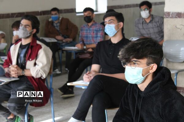 استقبال بی‌نظیر دانش‌آموزان بهارستانی از بازگشایی حضوری مدارس