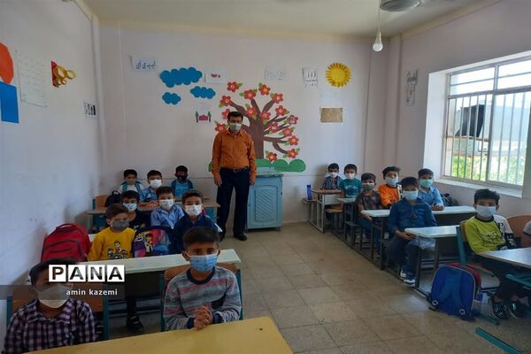 بازگشایی حضوری مدارس شهرستان داراب