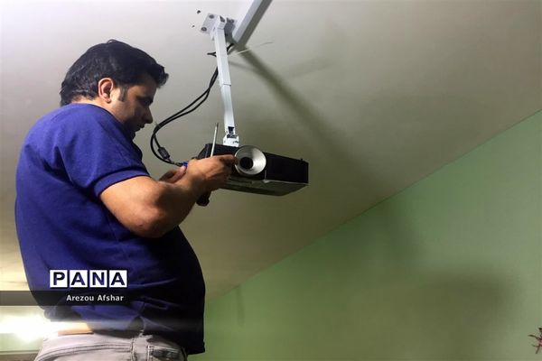 اجرای پویش  «بوی ماه مدرسه» در مدارس مناطق  کم‌برخوردار بندرامام خمینی (ره)