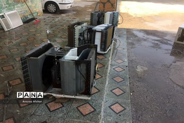 اجرای پویش  «بوی ماه مدرسه» در مدارس مناطق  کم‌برخوردار بندرامام خمینی (ره)