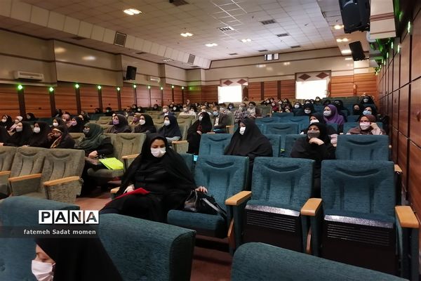 همایش تجلیل از معاونین آموزشی مقطع ابتدایی ناحیه دو شهرری