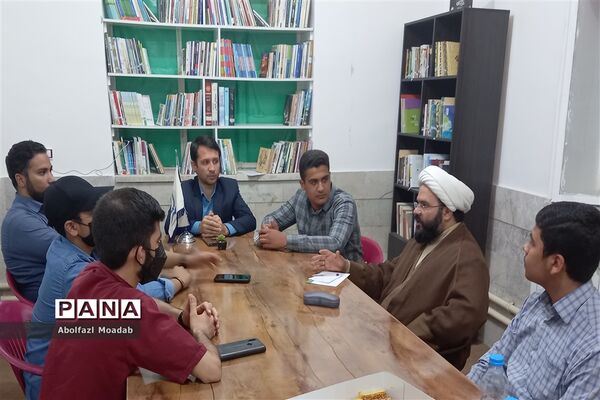 دیدار نماینده ترشیز با اعضای هیات رئیسه مجلس دانش‌آموزی پسران