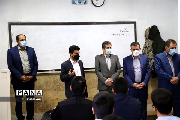 بازدید معاون تربیت‌بدنی و سلامت وزارت آموزش و پرورش از روند آموزش حضوری در استان کرمانشاه